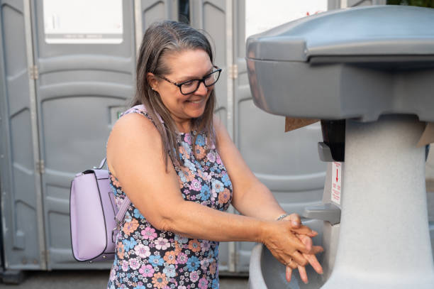 Best Portable restroom trailer rental  in North Bellport, NY